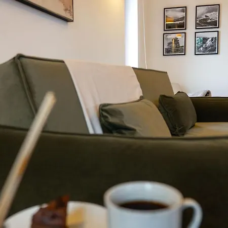 Botanic House - 3br - Private Parking Σπίτι διακοπών *