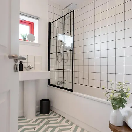 Botanic House - 3br - Private Parking *