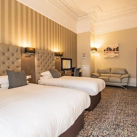 アンバサダー 3*