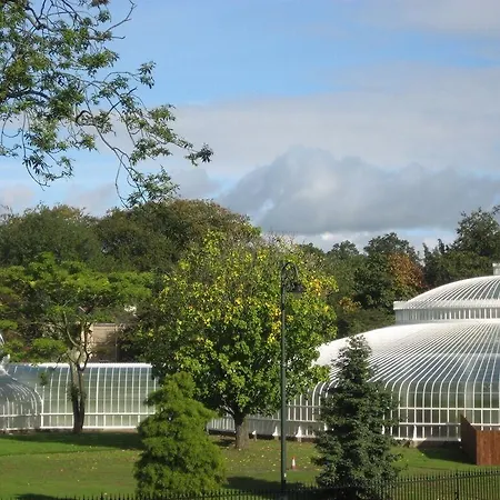 בית הארחה The Georgian House 2*