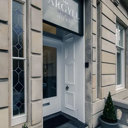 ホテル Royal West End