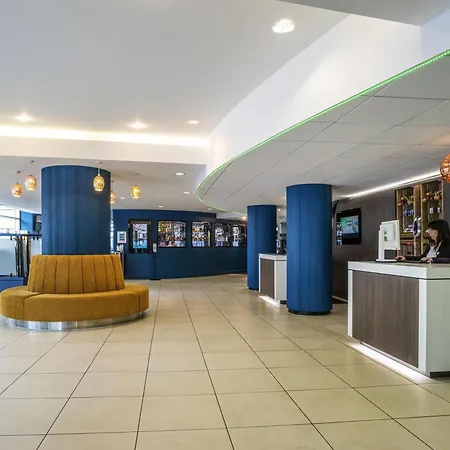 Novotel Centre Hotel