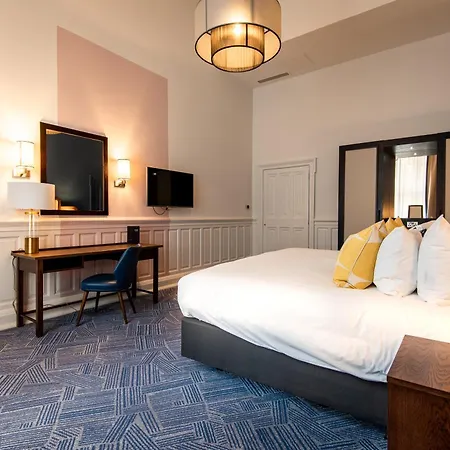 Voco Grand By Ihg Hotel 4*