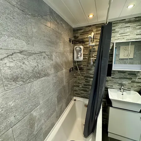 Superb Quarto em Acomodações Particulares *