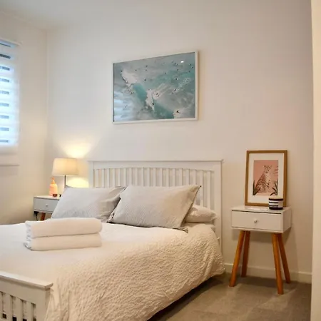 Private And Bathroom In Shared Flat With Parking Glasgow