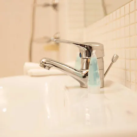 Muirhouse 2br With Free Parking