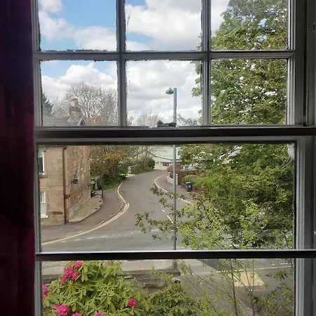 Busby Apartments Busby