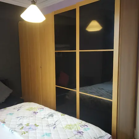 Busby Apartments *
