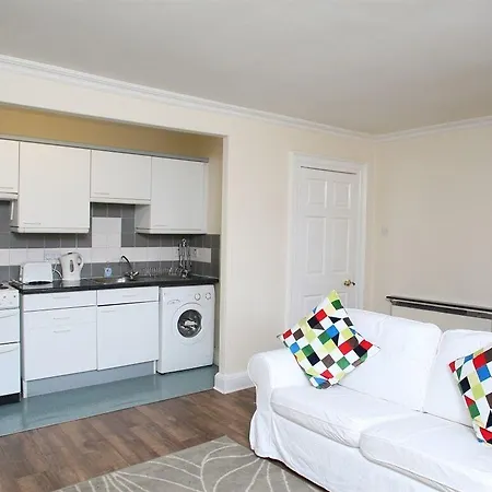 Hotel Number 52 Charlotte Street *