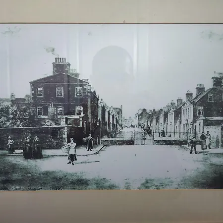 Number 52 Charlotte Street *