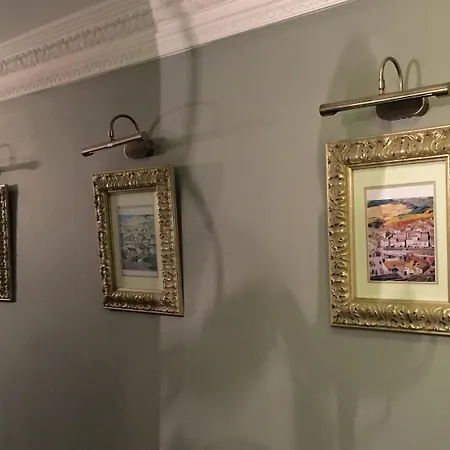 The Alamo בית הארחה