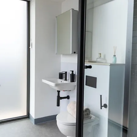 For Students Only Martha Street Apartment