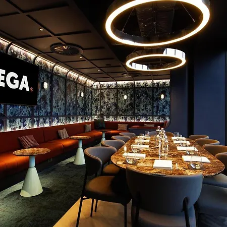 Yotel Hotel