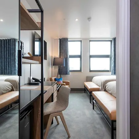 Sandman Signature 4*