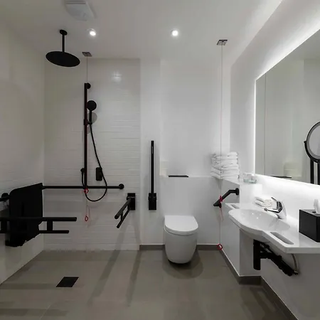 Sandman Signature Hotel