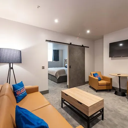 Hotel Sandman Signature 4*