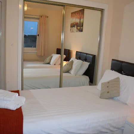 Glasgow Green Apartments *