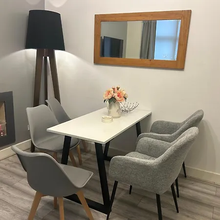 2b Near Sec, Ovo Hydro & Centre *