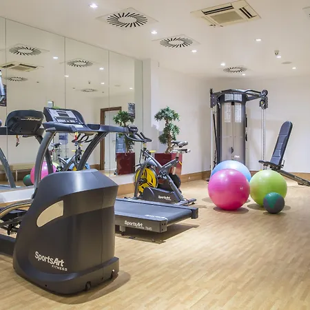 Hotel Radisson Red Hotel,