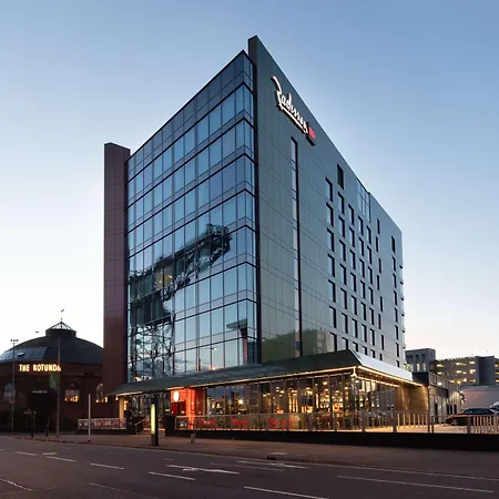 Radisson Red Hotel, Hotel