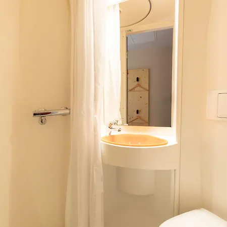 Hotel Easyhotel