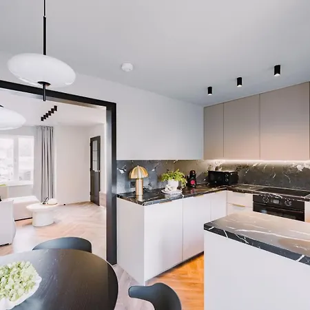 Jw Executive Aparthouse