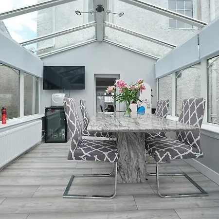 Stay Torrance-Village Home Near Glasgow Glasgow