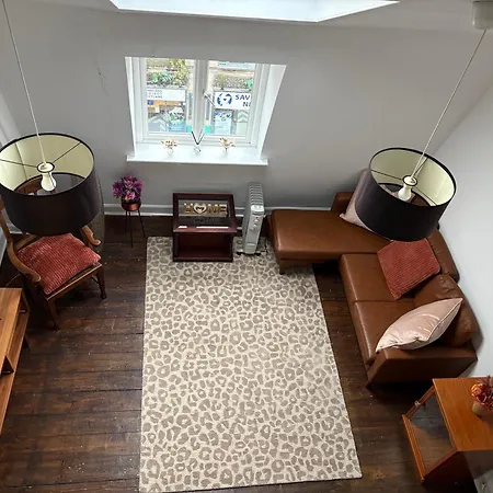 Stylish Duplex 3 Bedroom * Glasgow