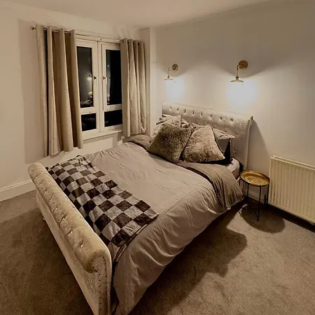 Cozy Corner-sleeps 8 Guest Entire House Very 公寓 *