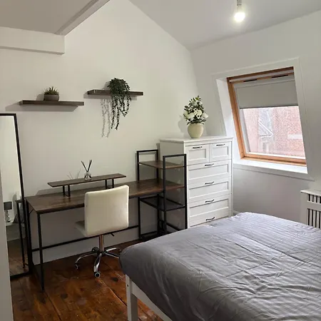 Apartment Stylish Duplex 3 Bedroom