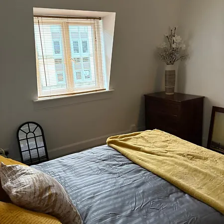 Stylish Duplex 3 Bedroom Glasgow