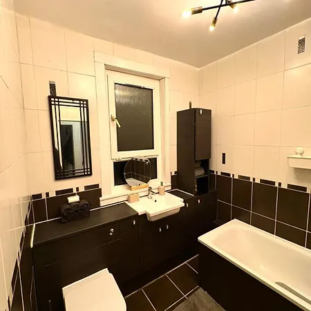 公寓 Cozy Corner-sleeps 8 Guest Entire House Very *