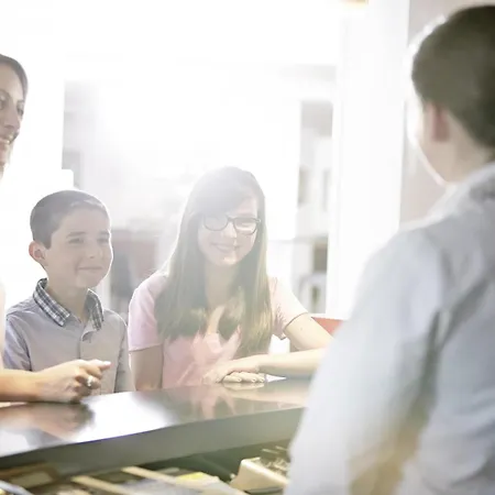 ホテル ノボテル　グラスゴー　センター 4*