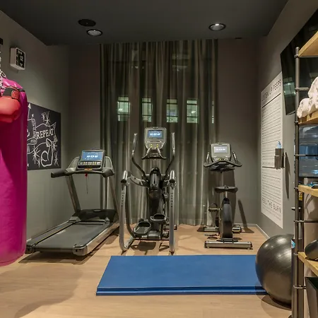 Moxy Merchant 3* Glasgow