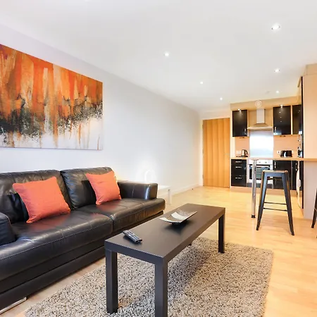 Vkm Apartment Glasgow