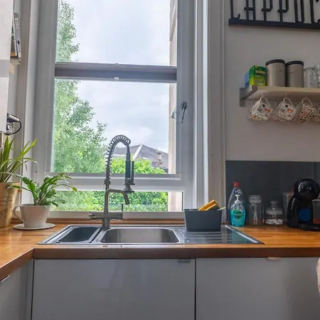 Traditional Close To Centre & Hampden * Glasgow