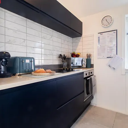 Bella House - 3 Bed House In Apartment Glasgow