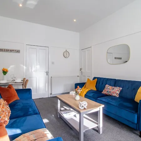 Bella House - 3 Bed House In Glasgow