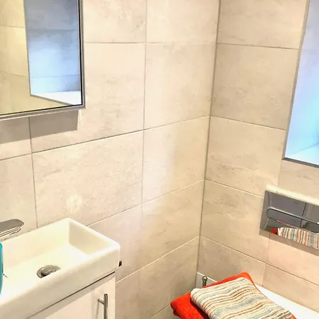 Byevo Almar - Close To And Airport - Perfect For Contractors Or Large Groups Casa de Férias Glasgow