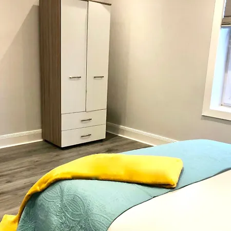 Byevo Almar - Close To And Airport - Perfect For Contractors Or Large Groups * גלאזגו