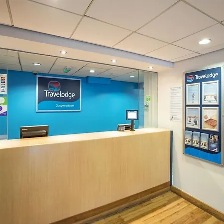 Travelodge Airport Hotell 3*