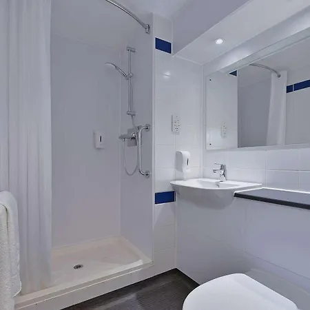 Hotell Travelodge Airport