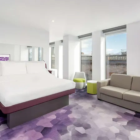 Yotel 4*