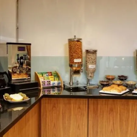 Safestay Charing Cross 3*