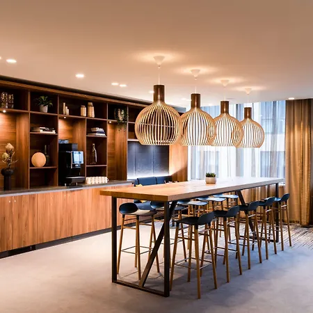 Hotel Courtyard By Marriott Sec 4*