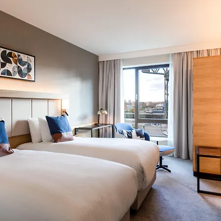 Hotel Courtyard By Marriott Sec 4*