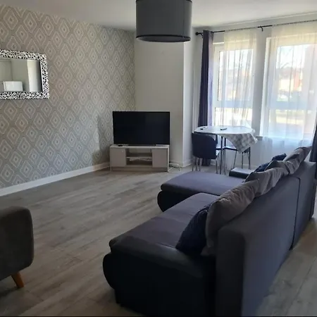 City, Celtic Park & Emirates Stadium Apartment, For Families Or Age Over 23 Апартаменты Глазго