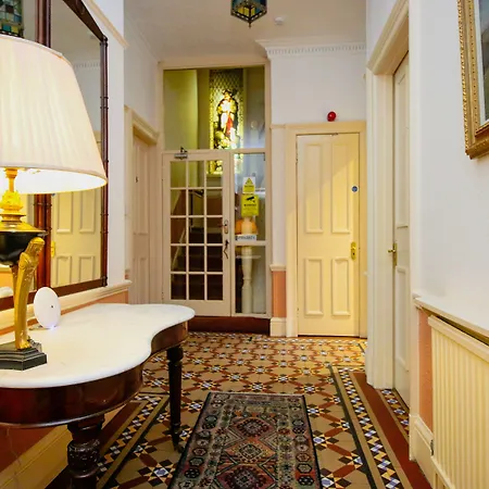 Bed & Breakfast Glasgow Guest House