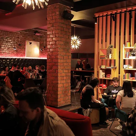 מלון Revolver גלאזגו