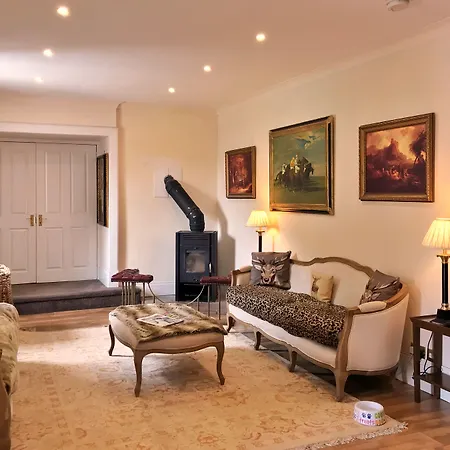 The West Highland Way And And Pitches Hotel 5*